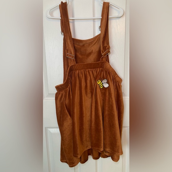 Hot Topic Disney Winnie The Pooh Skirtall Suspender Skirt Size 1 (14/16) NWT - Picture 4 of 8